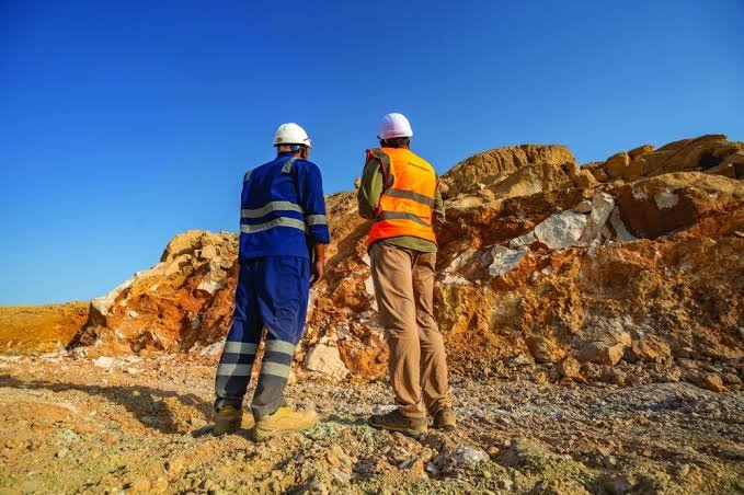 RSD team surveying a resource site in Oman